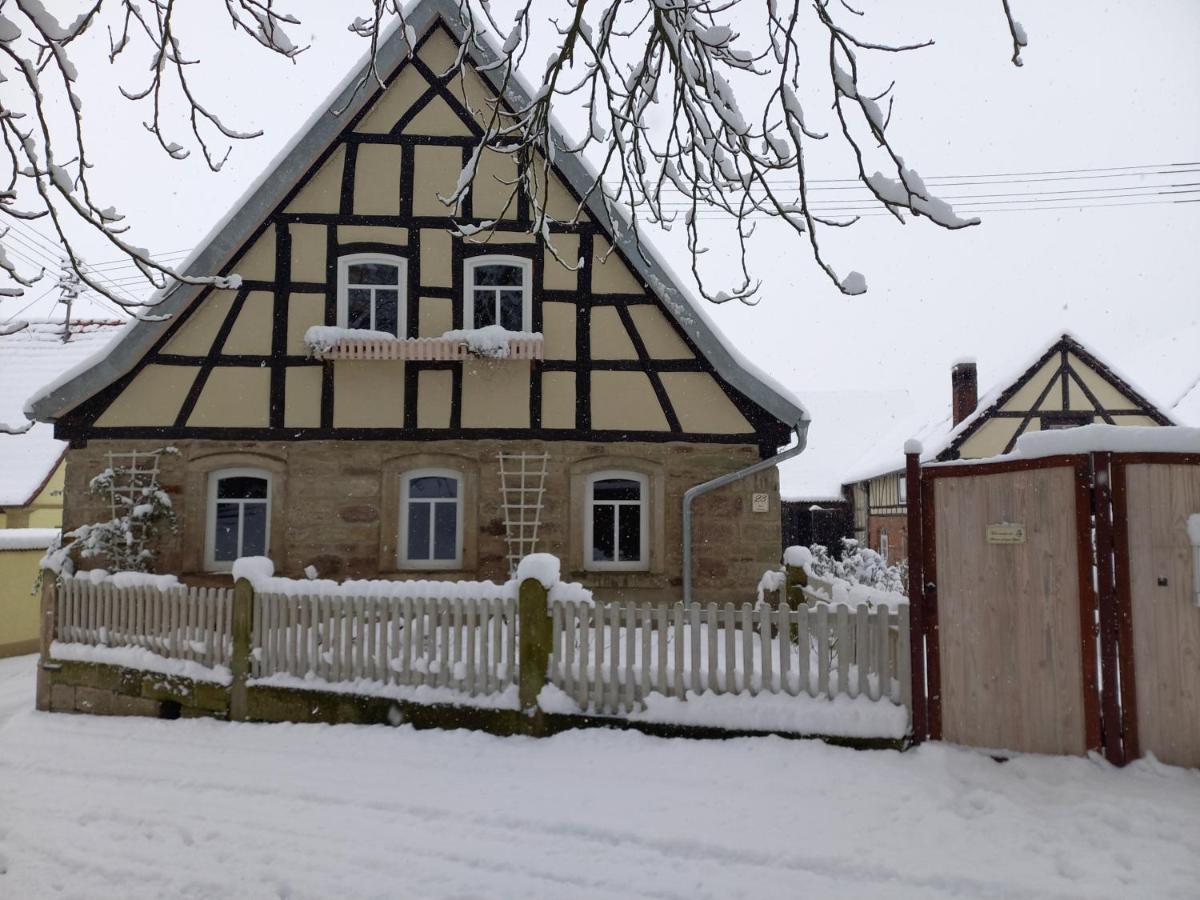Romantisches Rosencottage Hofheim in Unterfranken Экстерьер фото